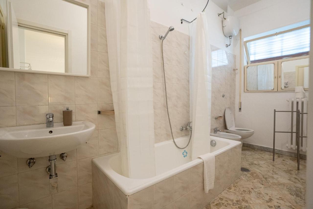 Bari Centro _ Locazioni Turistiche _ Hotel Buitenkant foto