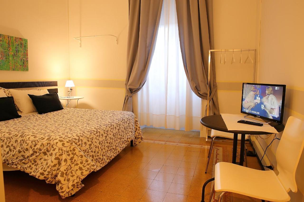 Bari Centro _ Locazioni Turistiche _ Hotel Buitenkant foto